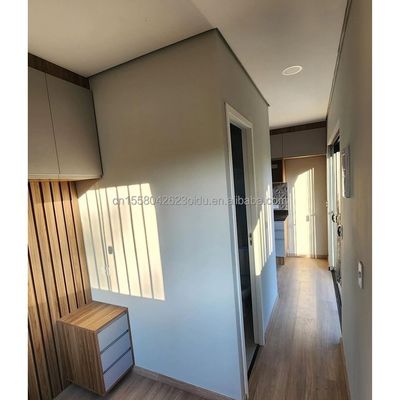 Estrutura principal Tubos quadrados de aço galvanizado Contêiner de embalagem plana para exterior Design moderno Casas de contêineres pré-fabricadas