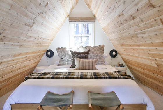 20ft ou 40ft Container Modern Design EU Triângulo Forma Estrutura de aço Casas de madeira com estrutura de aço em forma de A Quadro Sala