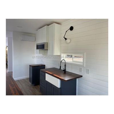 Casa de contêineres de luxo moderna pré-fabricada Vila de 40 pés Um quarto Uma cozinha Um banheiro Um salão para loja