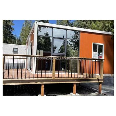 Casa de contêiner pré-fabricada de aço galvanizado com banheiro e design desmontáveis