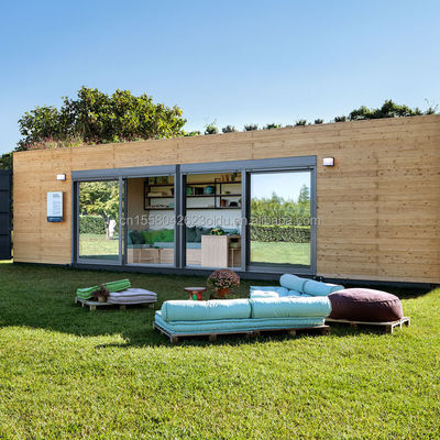 Tubos de aço galvanizado 20ft Container Store Madeira Grain Metal Frame Flat Packaging Casa móvel Direct Clothing Store