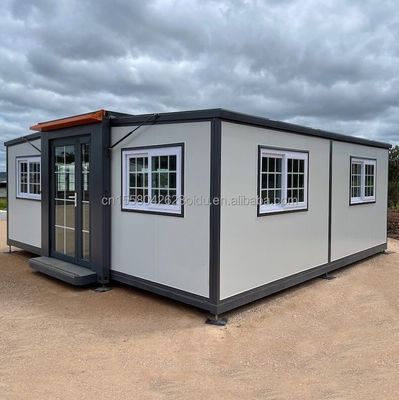 Estrutura principal Tubos quadrados de aço galvanizado Casa de contêiner pequena pré-fabricada em cores personalizadas para vida ao ar livre