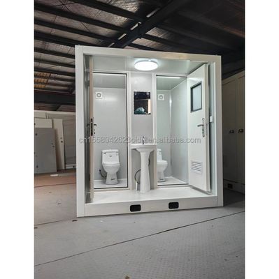 Container de embalagem plana para banheiro exterior portátil Estilo de contêiner de transporte modificado feito de aço e painel de sanduíche