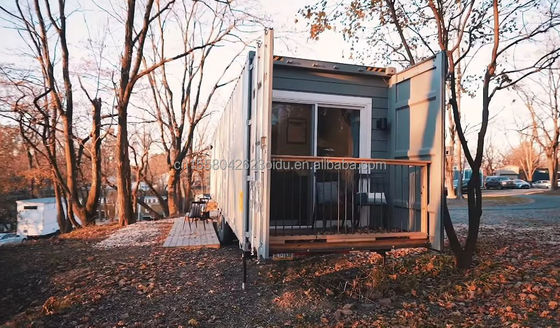 Transformação de um contêiner de transporte de 40 pés para uma casa familiar conveniente quarto sala de estar cozinha e banheiro incluídos